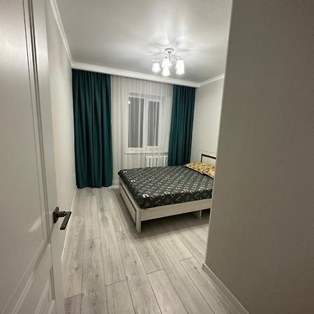 Apartment In Street Toktogula 77 ビシュケク エクステリア 写真