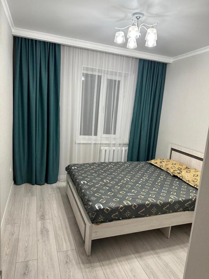 Apartment In Street Toktogula 77 ビシュケク エクステリア 写真