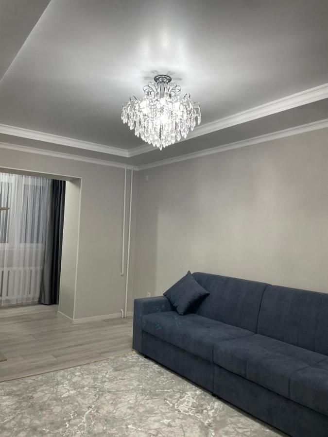 Apartment In Street Toktogula 77 ビシュケク エクステリア 写真