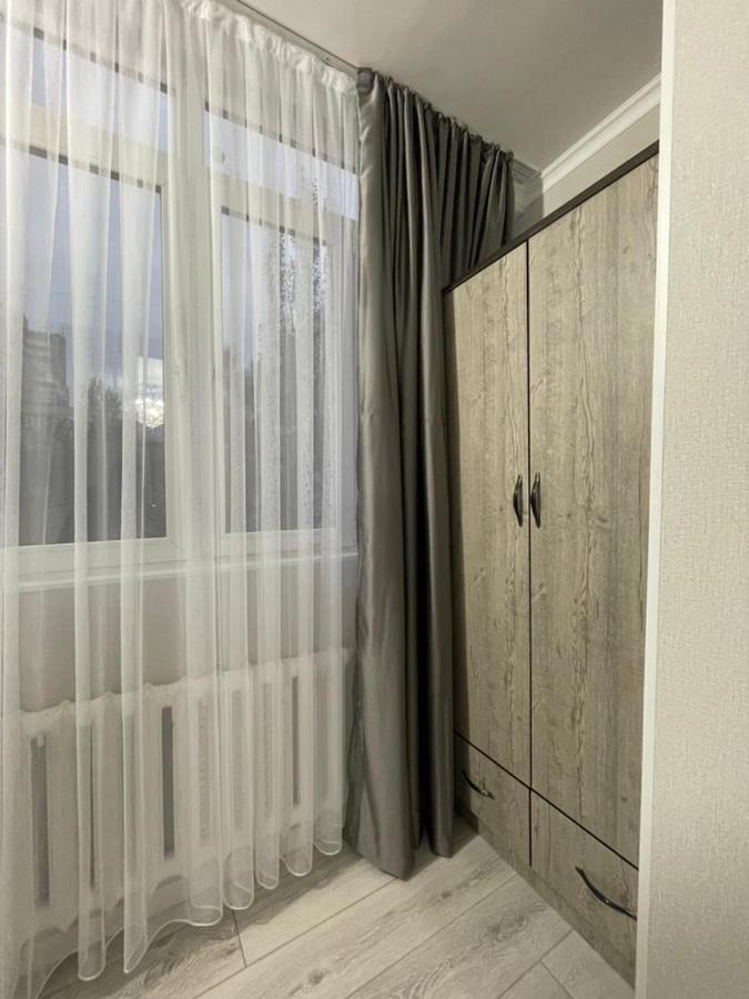 Apartment In Street Toktogula 77 ビシュケク エクステリア 写真